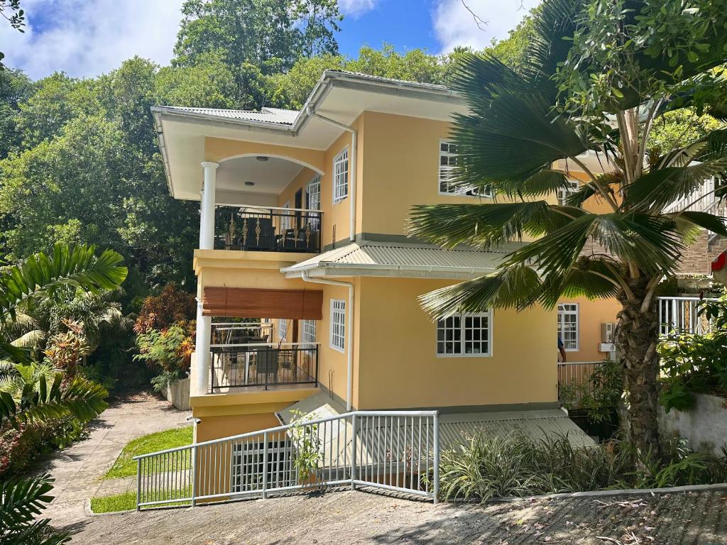 Anse Royale Bay View Apartments, Seychelles: property photograph