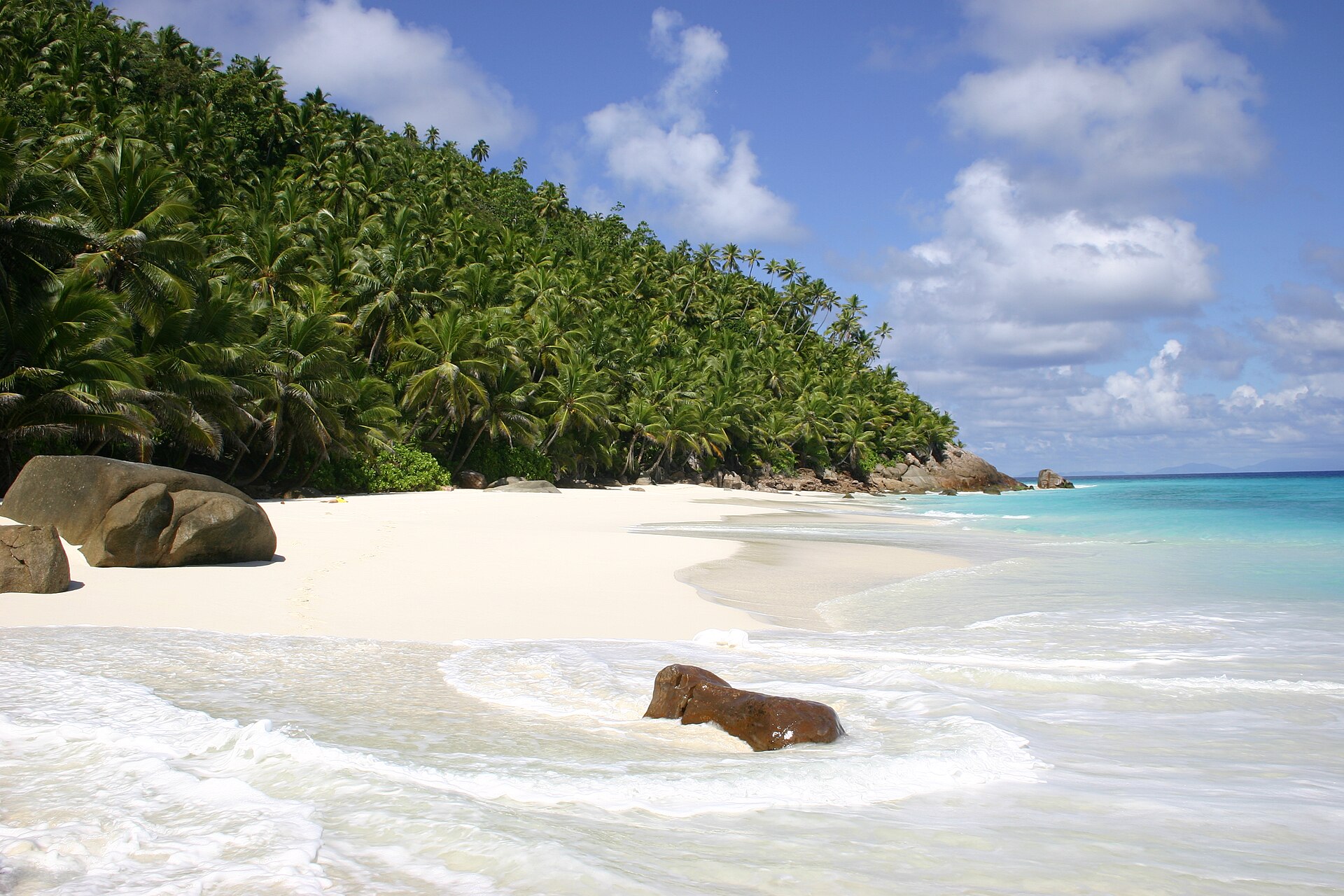 Anse Victorin beach on Frégate Island