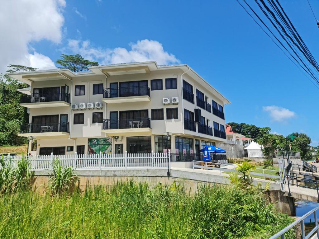 B Holiday Apartments, Seychelles: property photograph