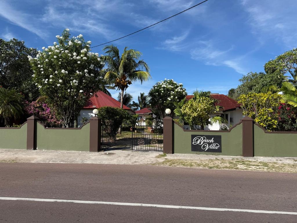 Beach Villa Guesthouse, Seychelles: property photograph