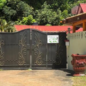 Chrisent Residence, Seychelles: property photograph