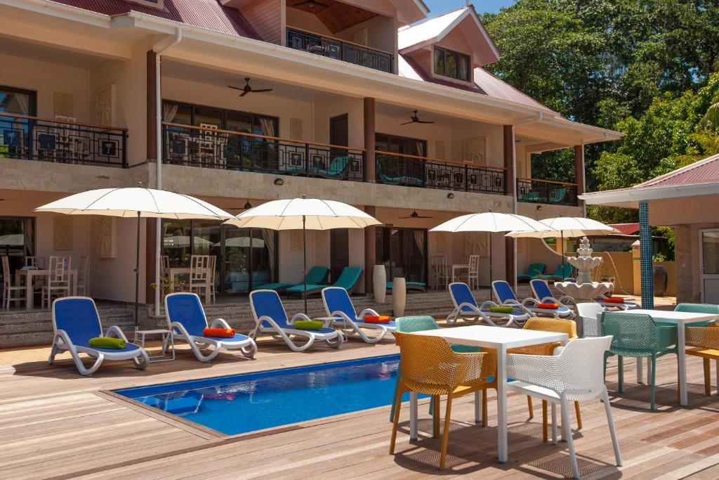 CocoLux Luxury Apartments, Seychelles: property photograph
