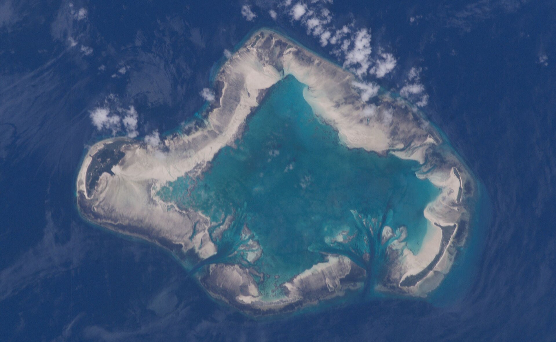 Astronaut photograph of Cosmoledo Atoll in the Aldabra group