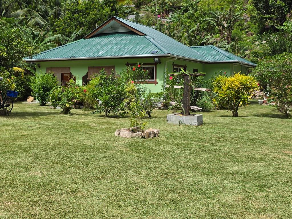 Dan Zoranz Self Catering Guest House, Seychelles: property photograph