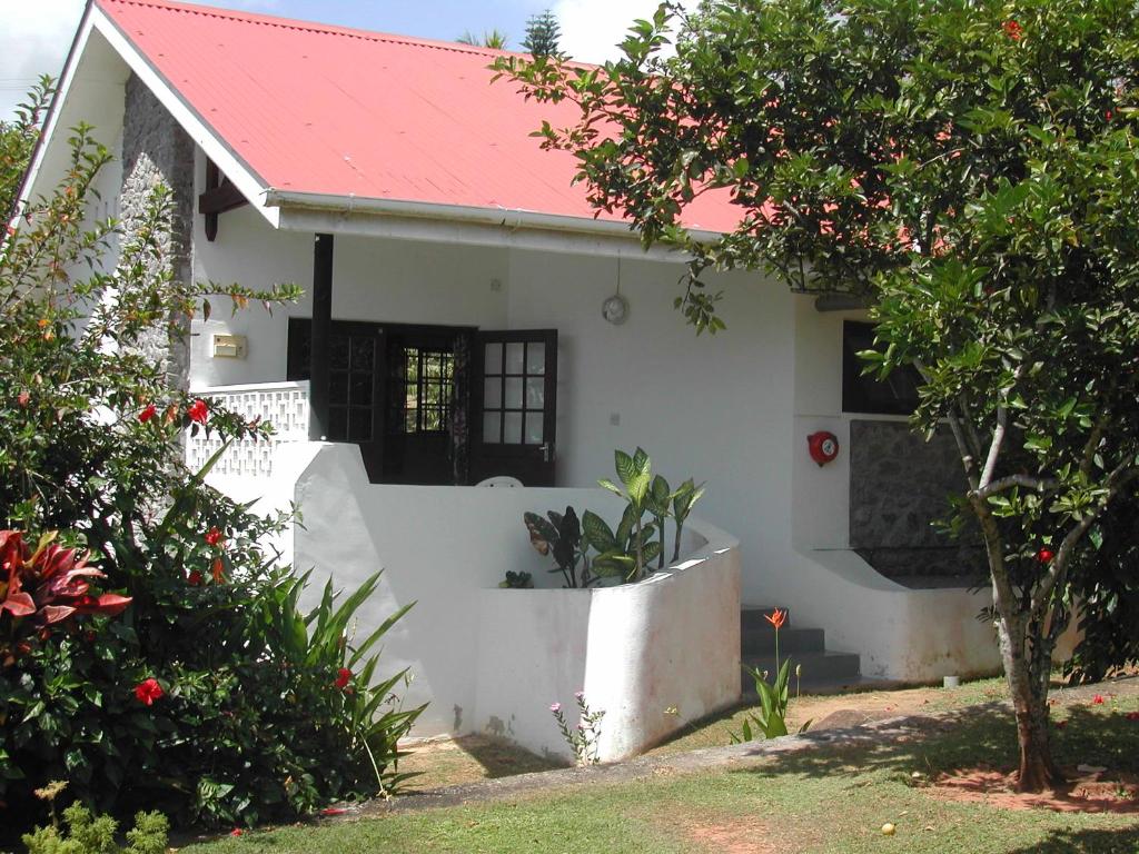 Daniella's Bungalows, Seychelles: property photograph