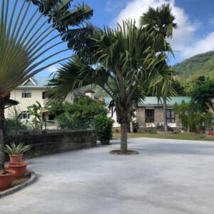 Flower Garden Self-Catering Apartments, Seychelles: property photograph