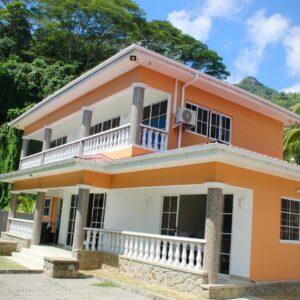 H & M Bayview Apartment Seychelles, Seychelles: property photograph