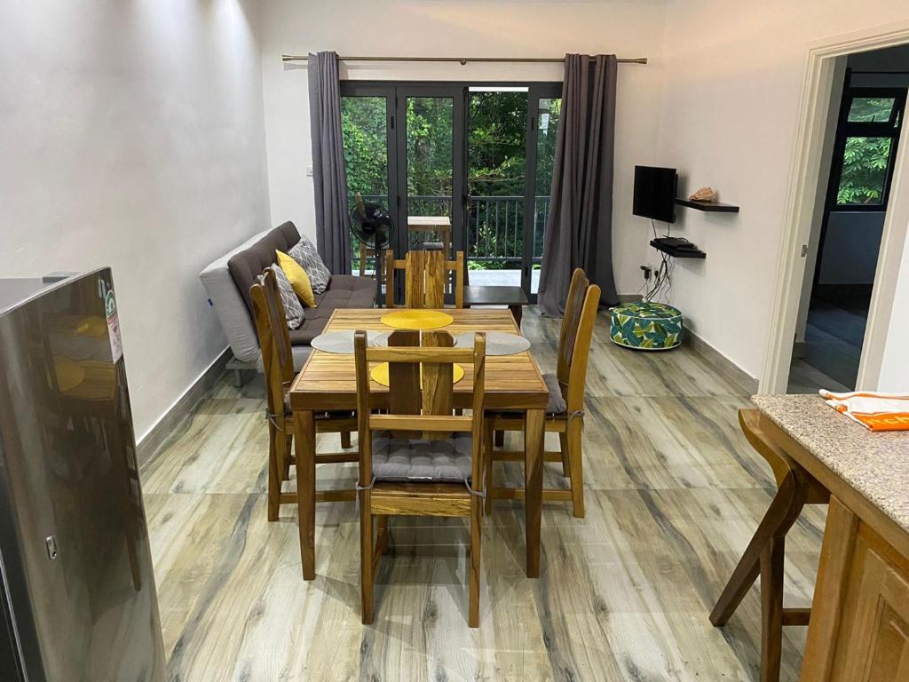 Jasmine Stay Self-Catering Apartments, Seychelles: property photograph
