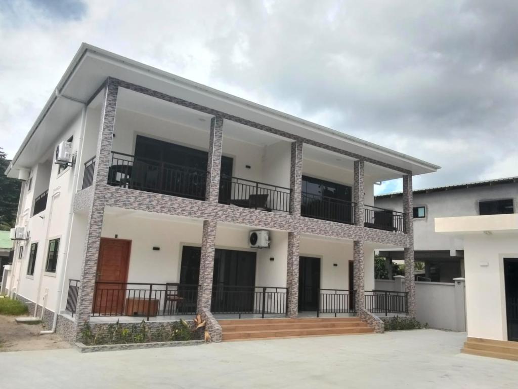 Karine's Holiday Apartment, Seychelles: property photograph