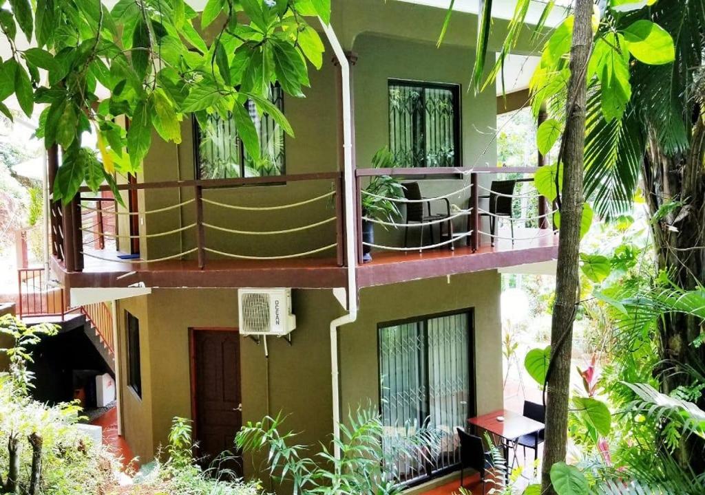 La Nature Apartments Au Cap, Seychelles: property photograph