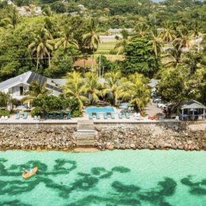 Le Nautique Beachfront Apartments, Seychelles: property photograph
