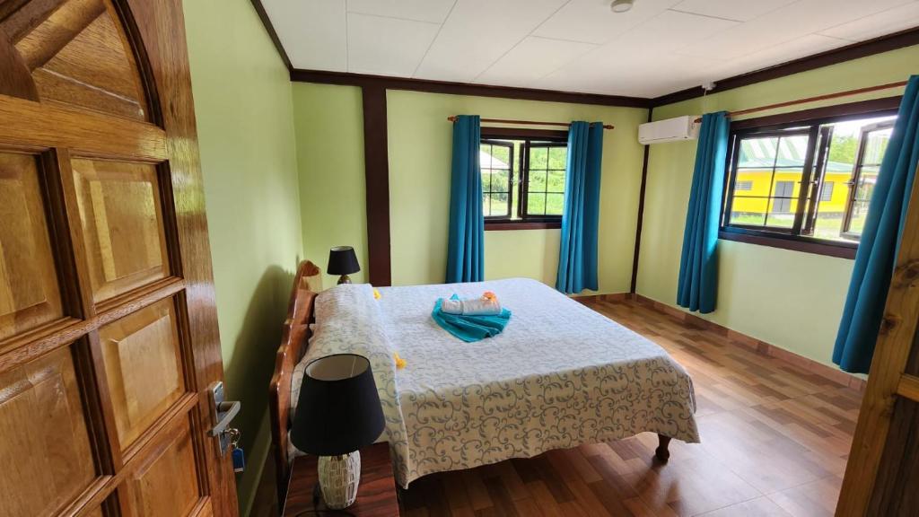 Lianita's Cottage (Selfcatering), Seychelles: property photograph