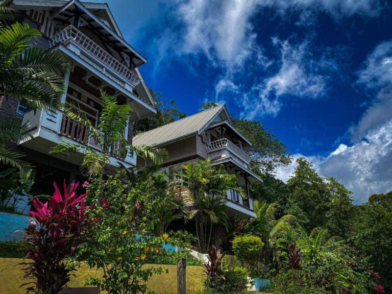 Mouggae Blues Villas, Seychelles: property photograph