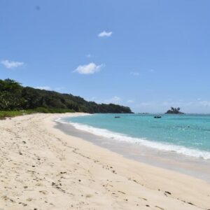 Pieds Dans L’Eau Holiday Apartments, Seychelles: property photograph