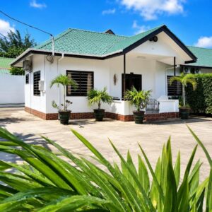 Roche Kerlan Apartments, Seychelles: property photograph