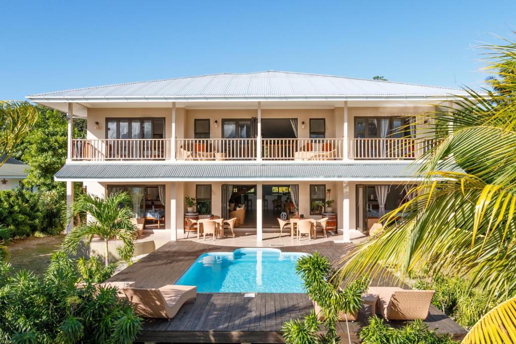 Surf Tropical Villa Seascape, Seychelles: property photograph