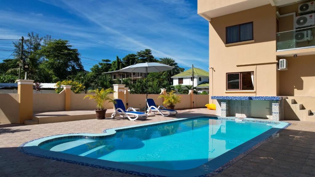 Stone Self Catering Apartment, Seychelles: property photograph