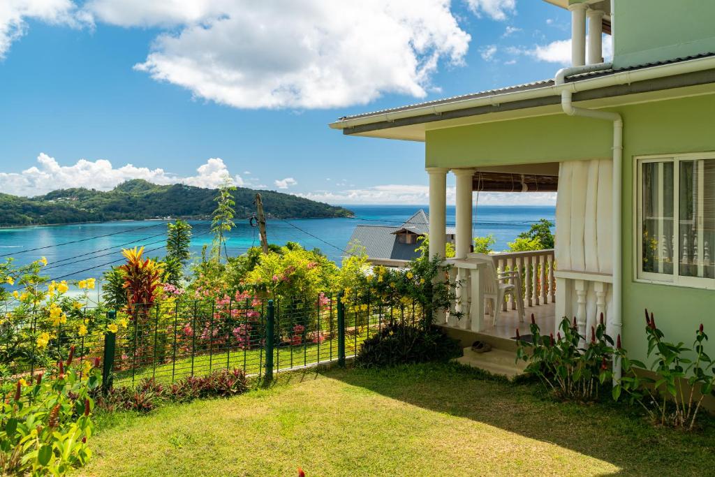 TOP VIEW RETREAT SELFCATERING, Seychelles: property photograph